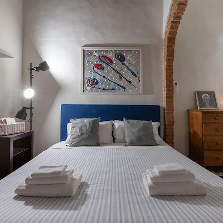 Santo Spirito Suite-Hosted By Sweetstay Флоренція Екстер'єр фото